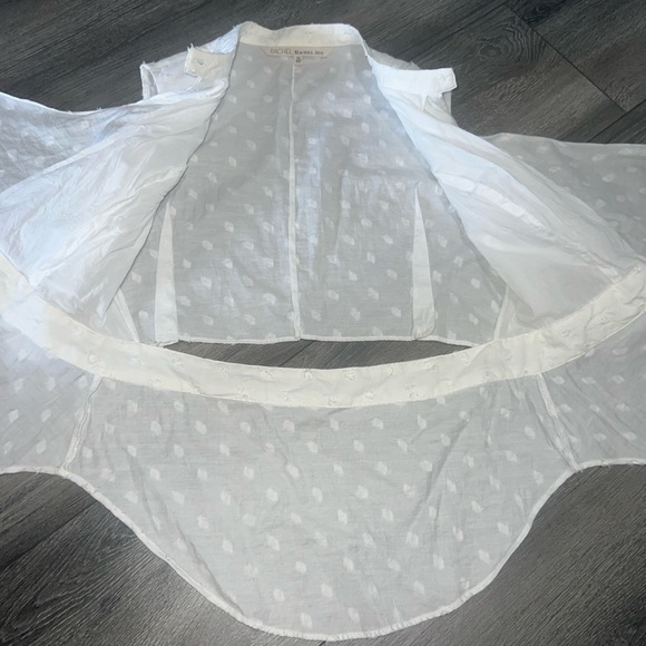 Rachel Roy size M white wrap around top - Picture 3 of 5